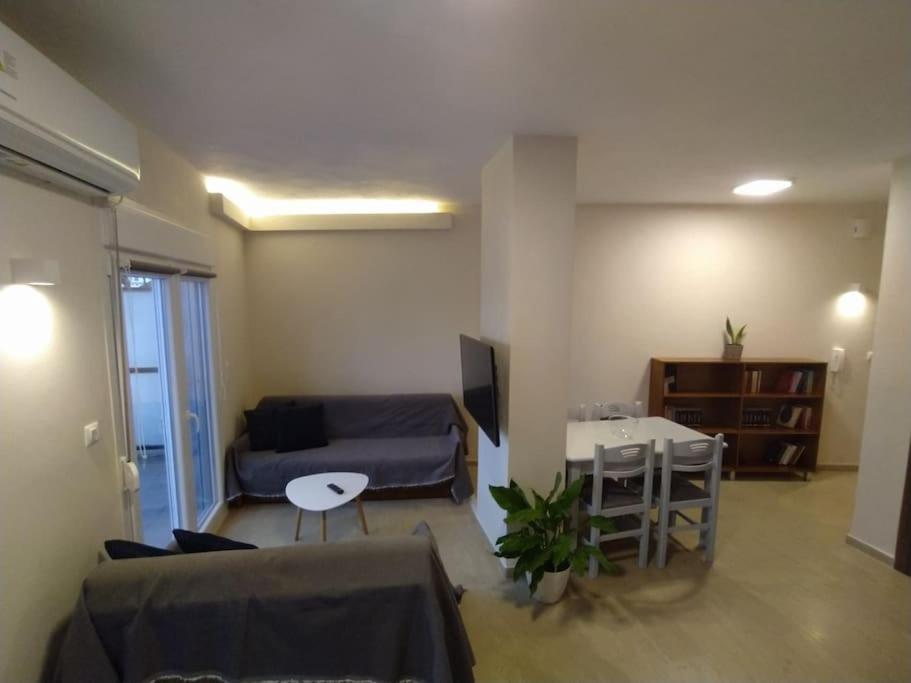 Parkview Central Apartment - Xanthi Exteriör bild
