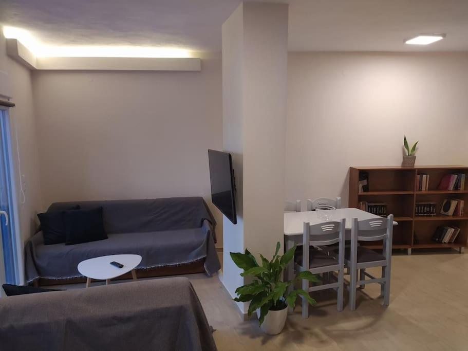Parkview Central Apartment - Xanthi Exteriör bild
